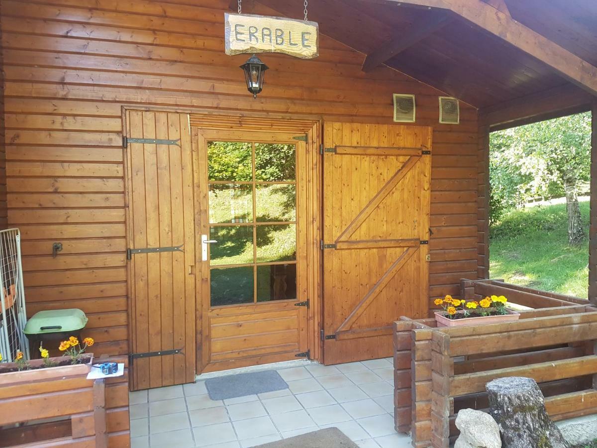 Les Chalets De Montorgueil Saurat Exterior foto